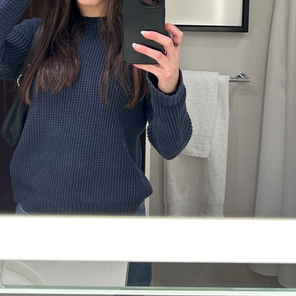 navy old navy knit sweater - Picture 2 of 3